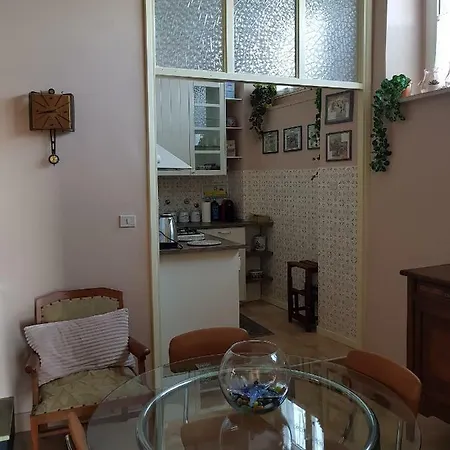 Tatil Evi Il Giovin Signore